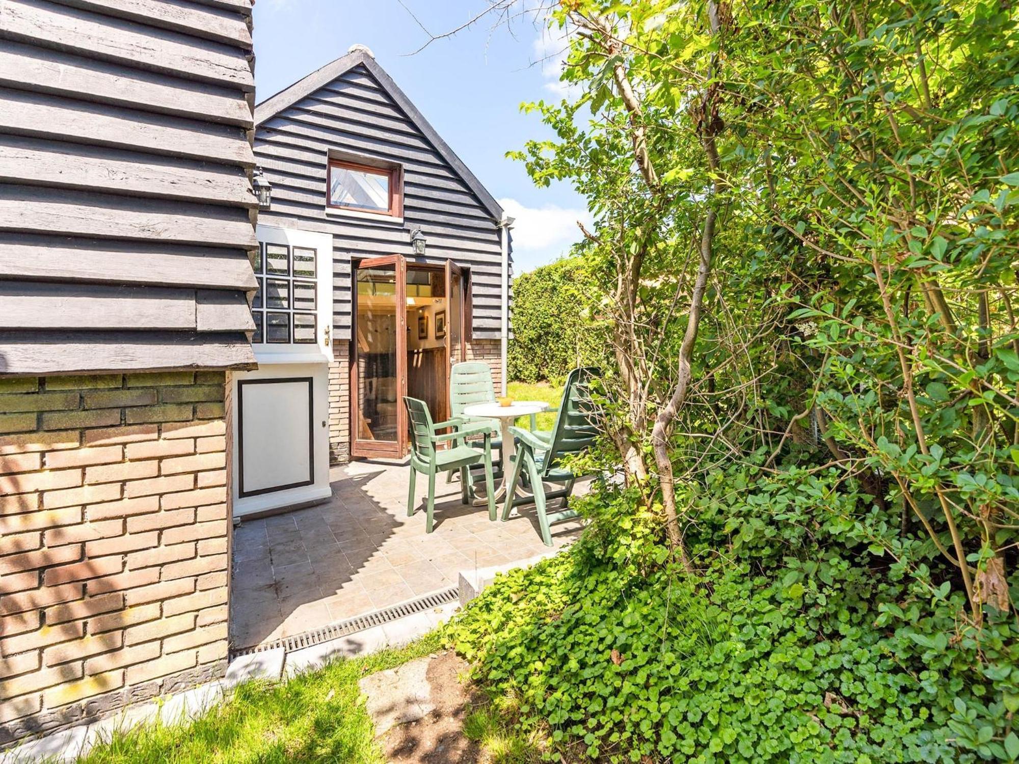 Snug Holiday Home In Nieuwvliet Exterior photo